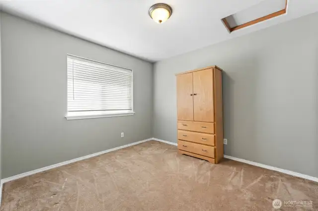 2nd Bedroom
