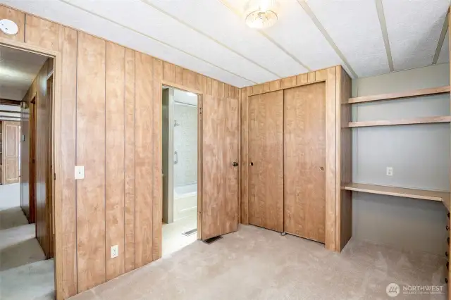 Back bedroom with jack & jill bathroom