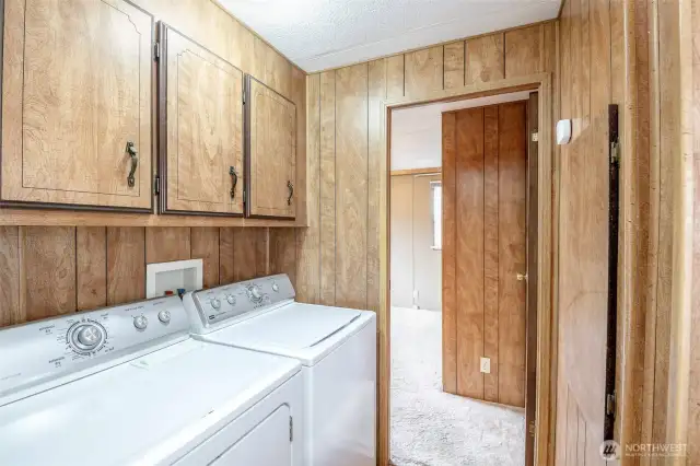 Washer & Dryer stay!