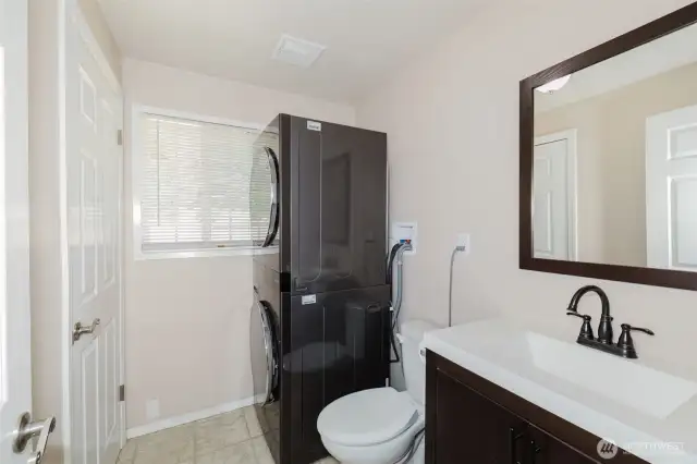 1/2 Bath