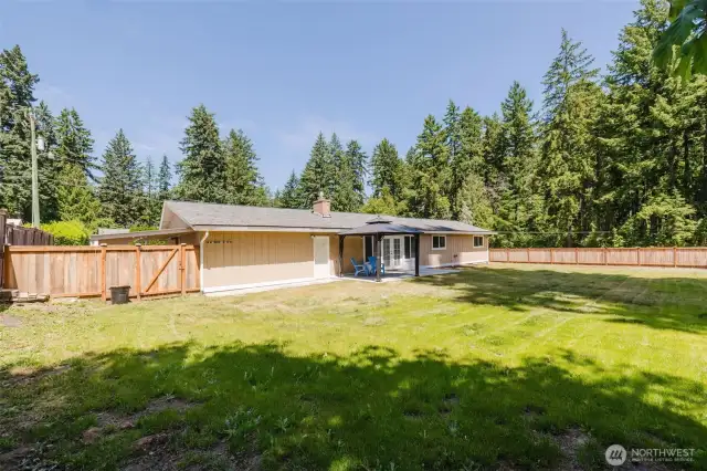 Fully Fenced Backyard!
