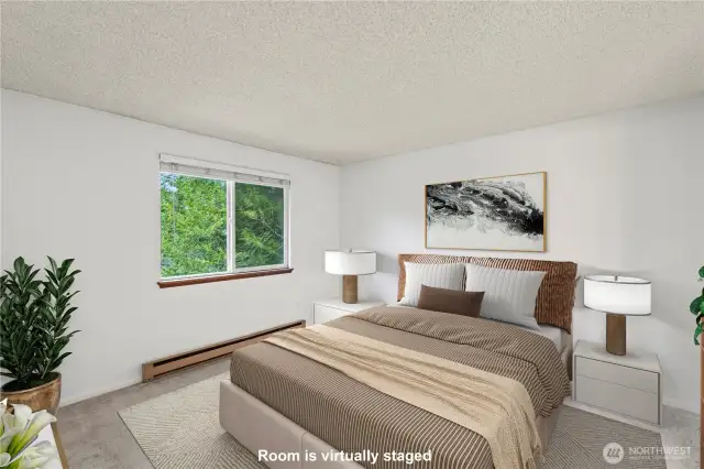 Large primary bedroom.