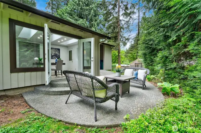 Take a break from work in the Office and step outside to enjoy fresh air on the patio.