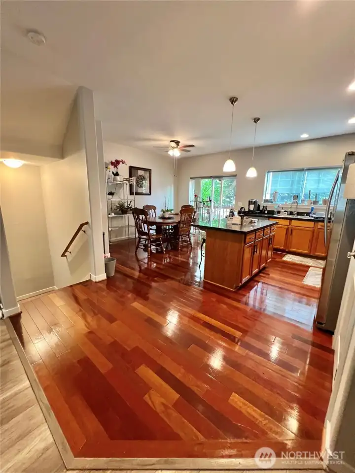 kitchen/dining room