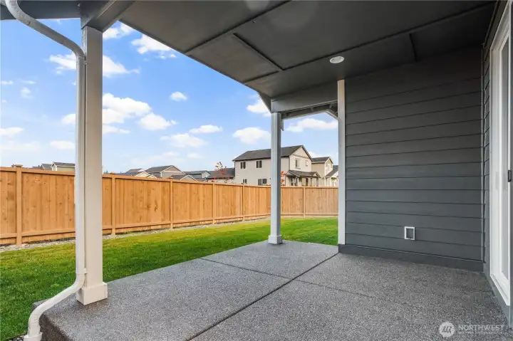 hese photos feature the model home and do not represent the actual home that is currently for sale.