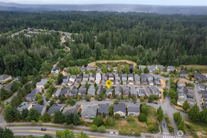 Redmond Ridge is a vibrant, desirable community close to amenities yet surrounded by nature.