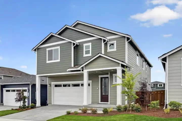 769 Weaver Drive E - Ready Now