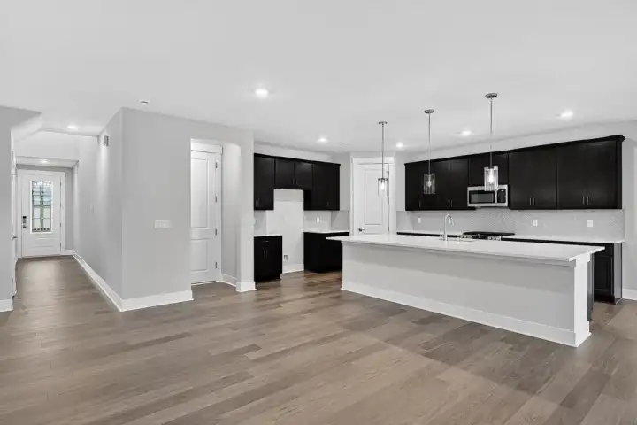 769 Weaver Drive E - Ready Now