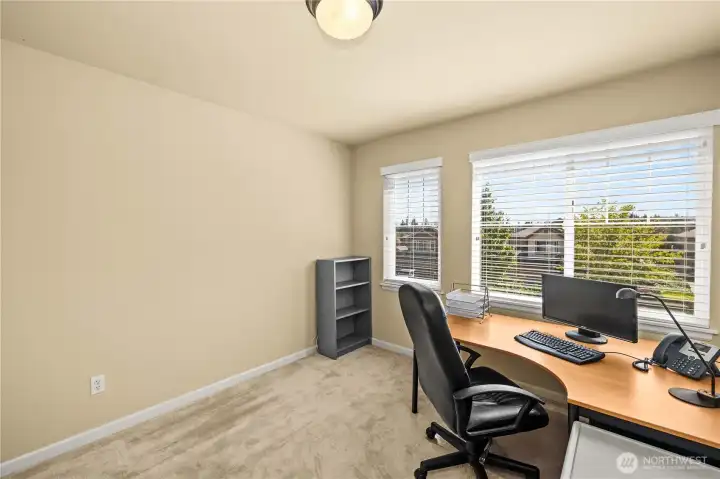 Additional Bedroom or Home Office Additional Bedroom or Home Office