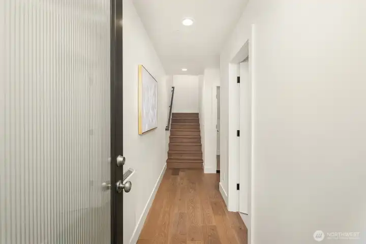 Photo of 4422A 1st Ave NE