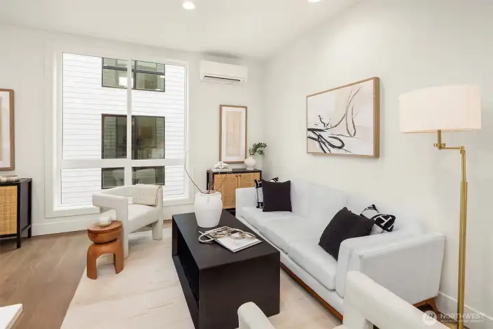 Photo of 4422A 1st Ave NE