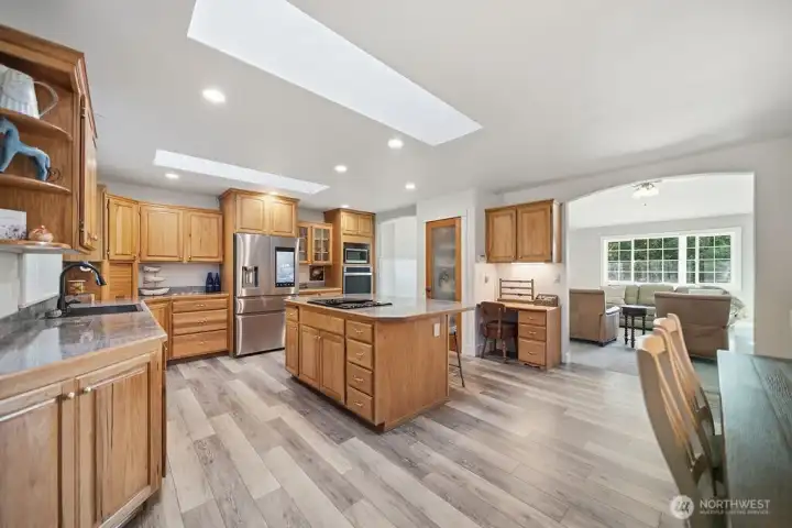Center Island, Walk in Pantry, Wall Oven/Microwave, and big Stainless Steel Refrigerator. Center Island, Walk in Pantry, Wall Oven/Microwave, and big Stainless Steel Refrigerator.