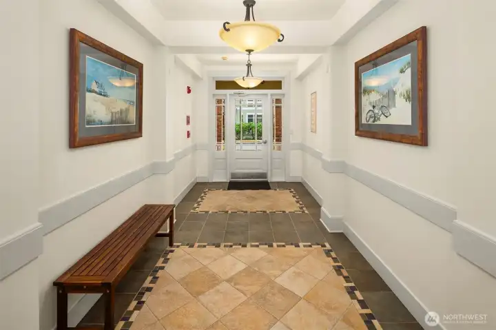 2024 New paint and new carpet in all the common areas - lobby & hallways
