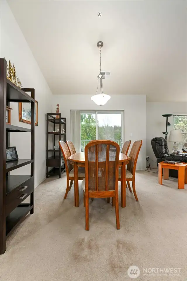 Spacious Dining Area