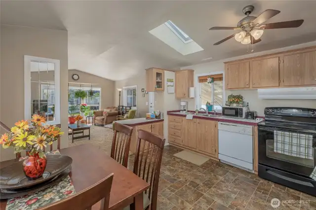 Eating area, Kitchen and Living room