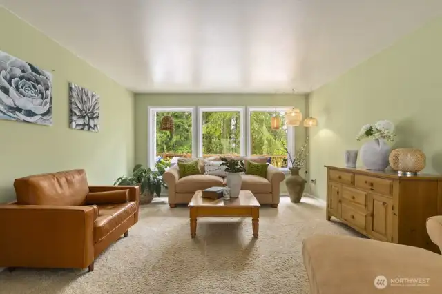 Just look at those peaceful tree lined views.