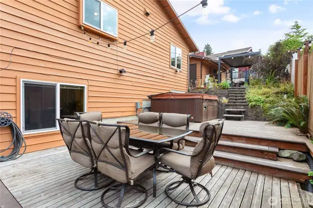 Plenty of room for entertaining and enjoying those epic Bellingham sunsets.
