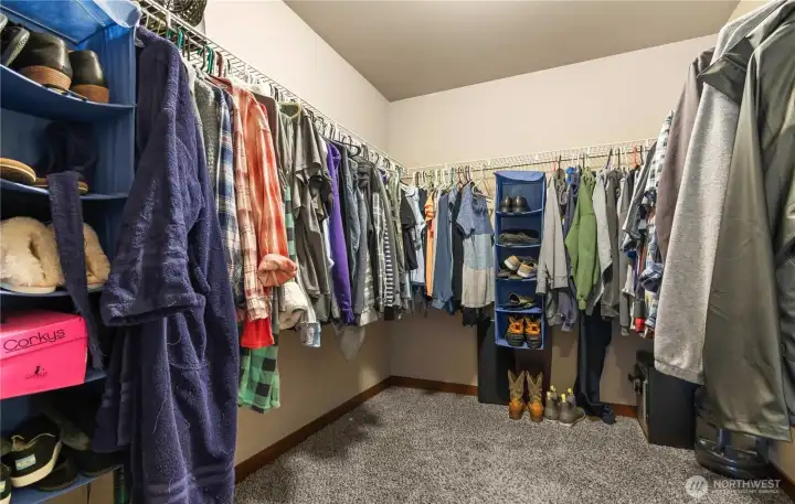 Walk-in closet