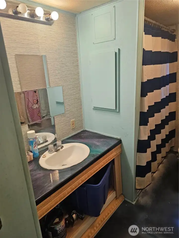 Full bathroom