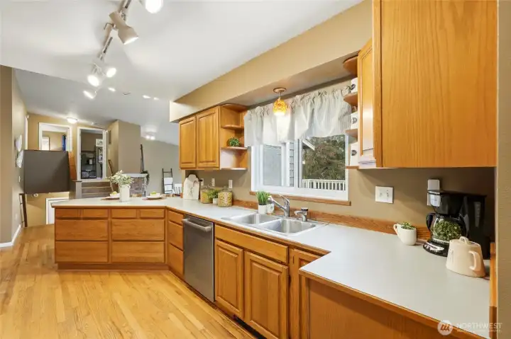 Abundant counter space provides plenty of room for meal preparation and entertaining.