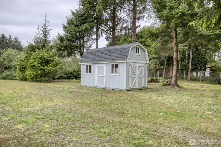 Outbuilding included in the sale