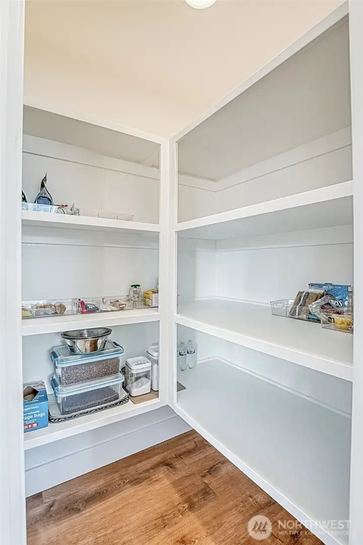 Walk-In Pantry Walk-In Pantry