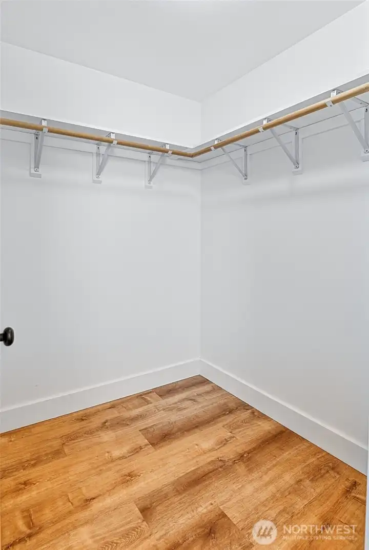 Primary Ensuite - Walk In Closet Primary Ensuite - Walk In Closet