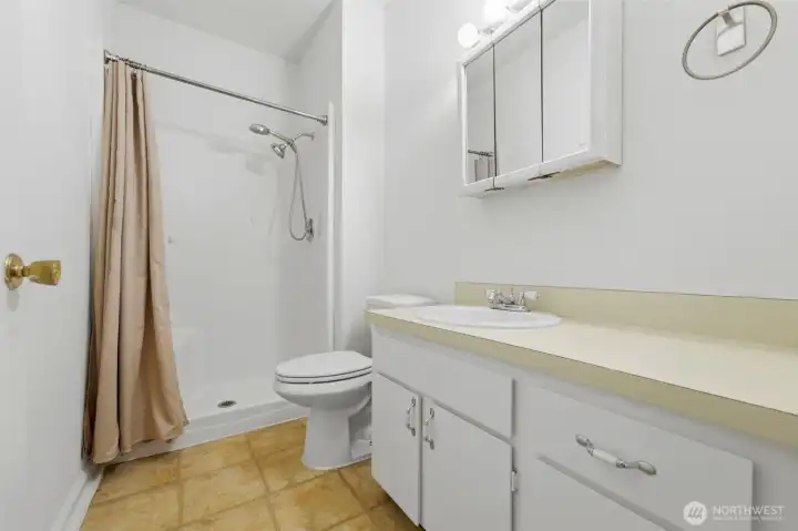 3/4 Bath in ADU 3/4 Bath in ADU