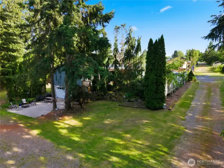 Very private and quiet dead end street with greenery all around.