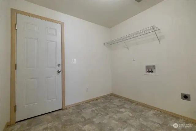 Large mud/laundry room off the garage.
