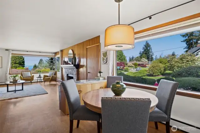 Large windows provide an abundance of natural light!