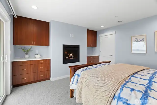 Custom built in drawers & cabinets, Propane fireplace