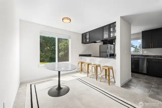 End unit, allows for so much light!