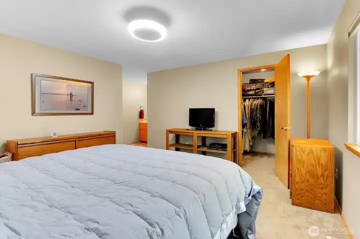 Primary with walk in closet