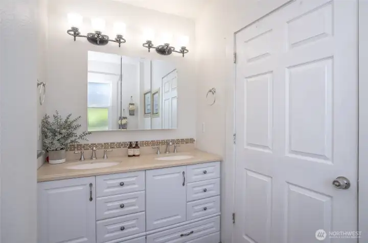 Cute vanity in 3/4 bathroom