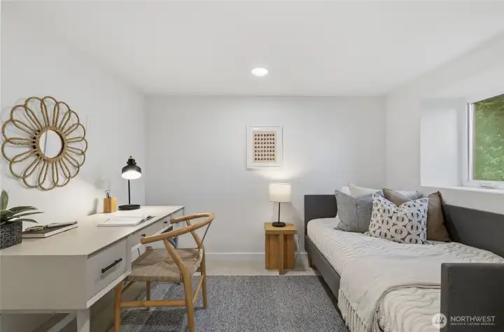 Downstairs Bedroom / Office