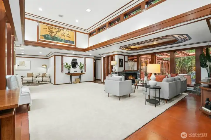 Light-filled living spaces with high ceilings & clerestory windows