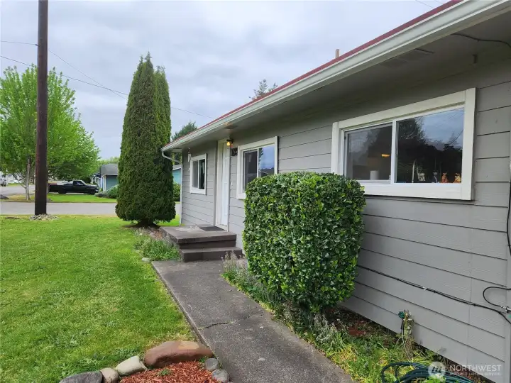 Nicely maintained yard