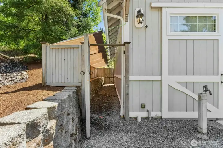Side storage of the shop/garage.