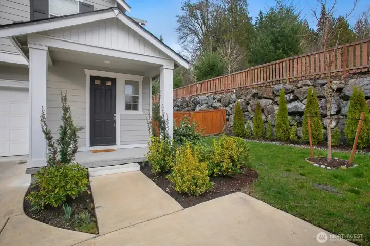 2 car-garage, corner lot with huge driveway! 2 car-garage, corner lot with huge driveway!