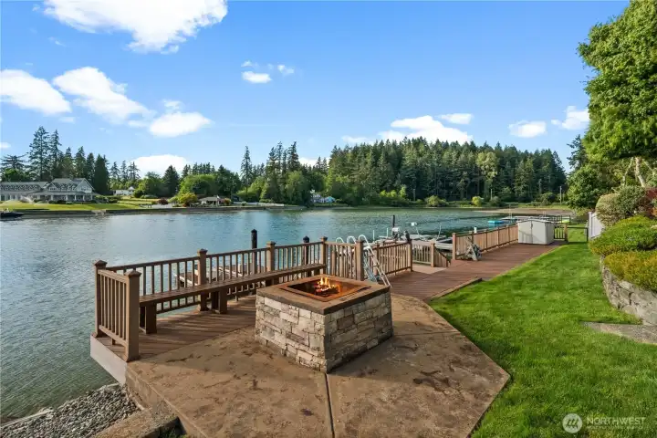 Dockside and firepit by the water