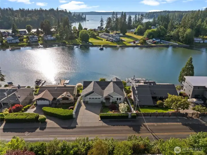 Henderson Bay and Olympic Mountain Views