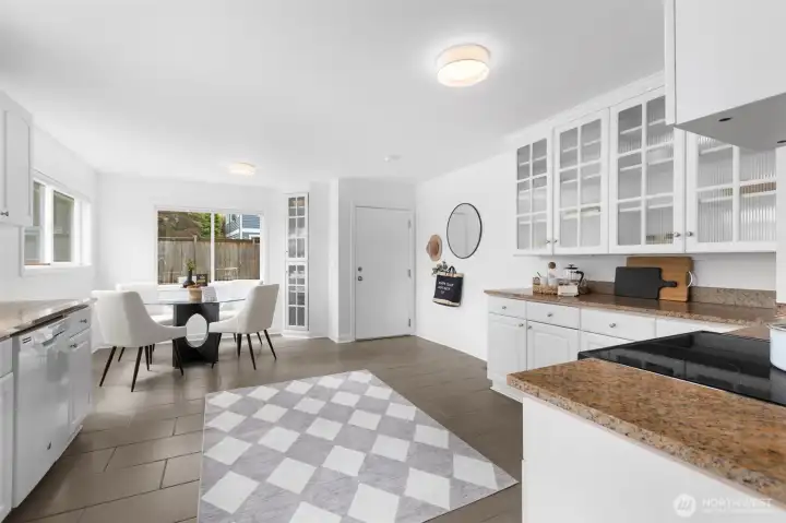 Huge kitchen with room for an Island Huge kitchen with room for an Island
