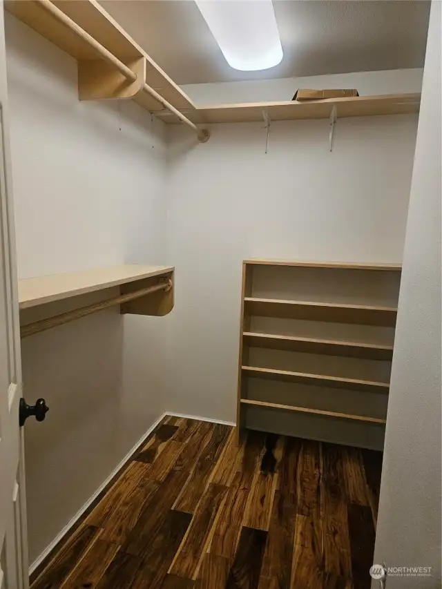 Built-in in primary closet pt. 1