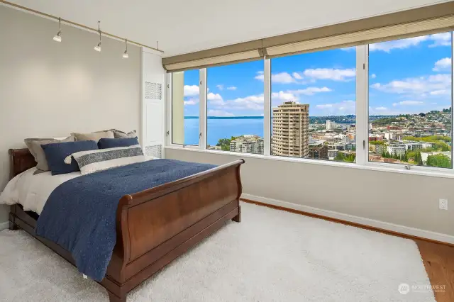 Guest bedroom with view of the Space Needle