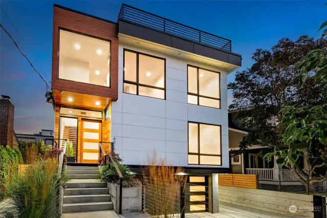 An elevated entry floating above a colorful all-season bijou garden reveals a lavish 29 x31-ft spread poised to entertain colleagues, family and friends. Luxuriate together amidst Win-Dor floor-to-ceiling windows and state-of-the-art comfort systems. Wide plank oak hardwoods, soaring 10-ft ceilings and natural light serve as the backdrop for countless memories of gatherings, whether corporate or intimate.