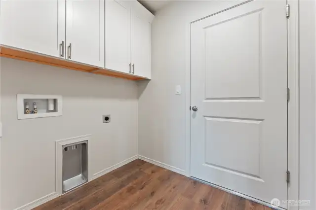 Photos are from a previously built home. Photo renderings may include upgrades/furnishings not included in base price.
