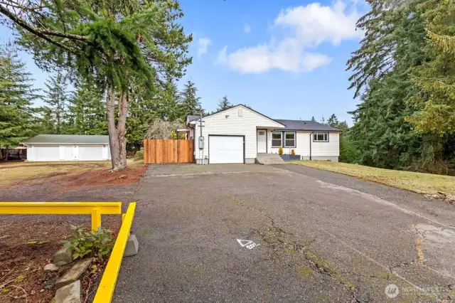 Extended driveway entrance to home