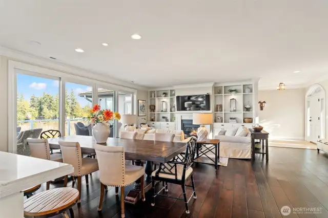 Open dining area is perfect for entertaining.
