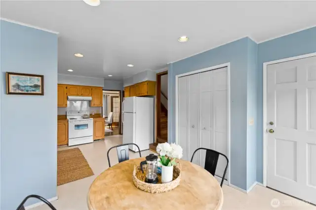 Access to the patio and driveway from the kitchen.